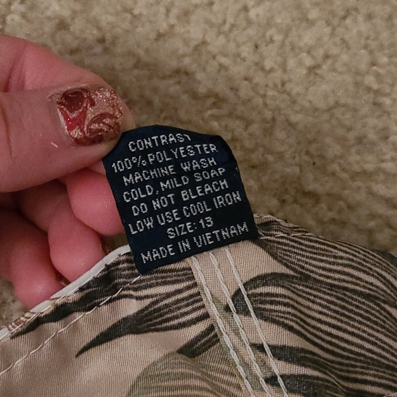 Hawaiian Men's Swimming Trunks 🏊‍♂️ - Picture 10 of 11